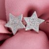 This sterling silver star-shaped stud earring will add flair and sparkle to your look.